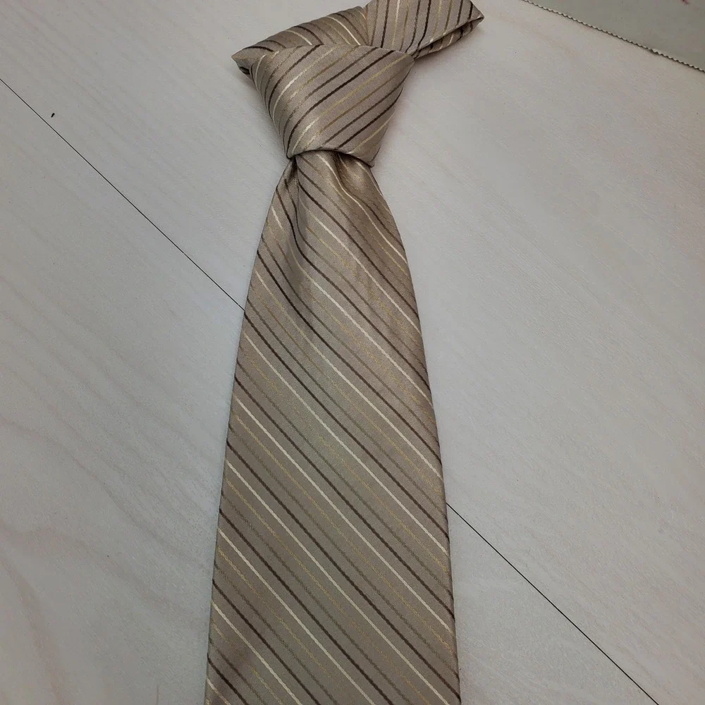 Claiborne Mens Silk Necktie Champagne Gold Brown Diagonal Stripe Handmade Tie